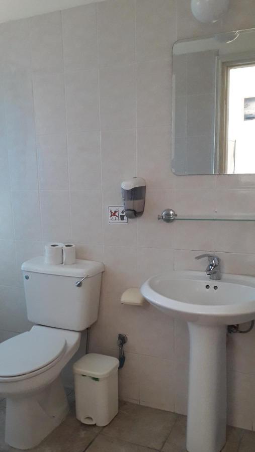 Natasha'S Apartments Pafos Dış mekan fotoğraf